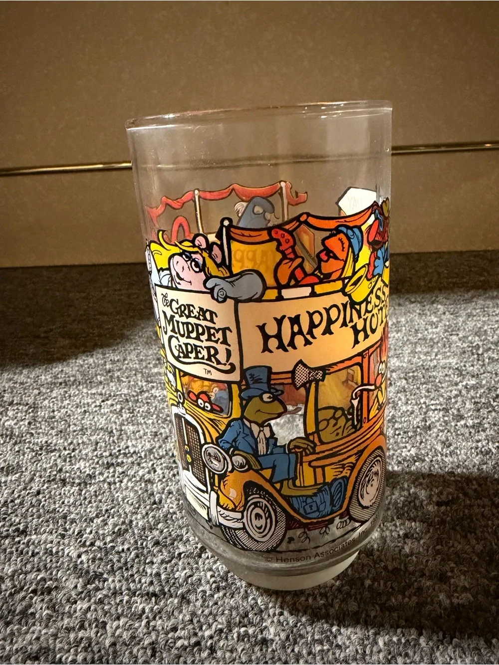 McDonalds The Muppets Happiness Hotel Cartoon Glass Vintage 1981